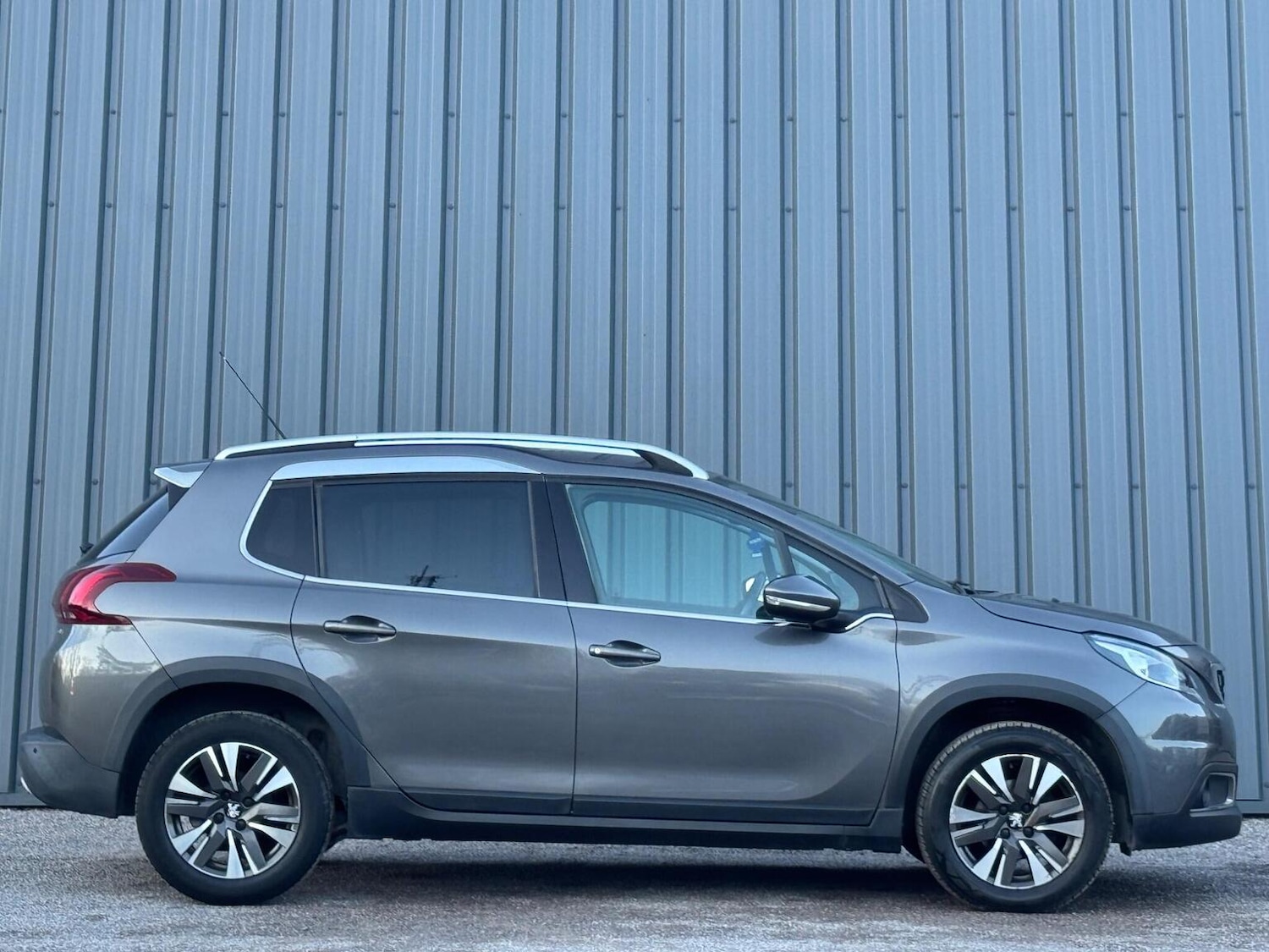 Used Peugeot 2008 2017 for sale - 77400060: Photo 6