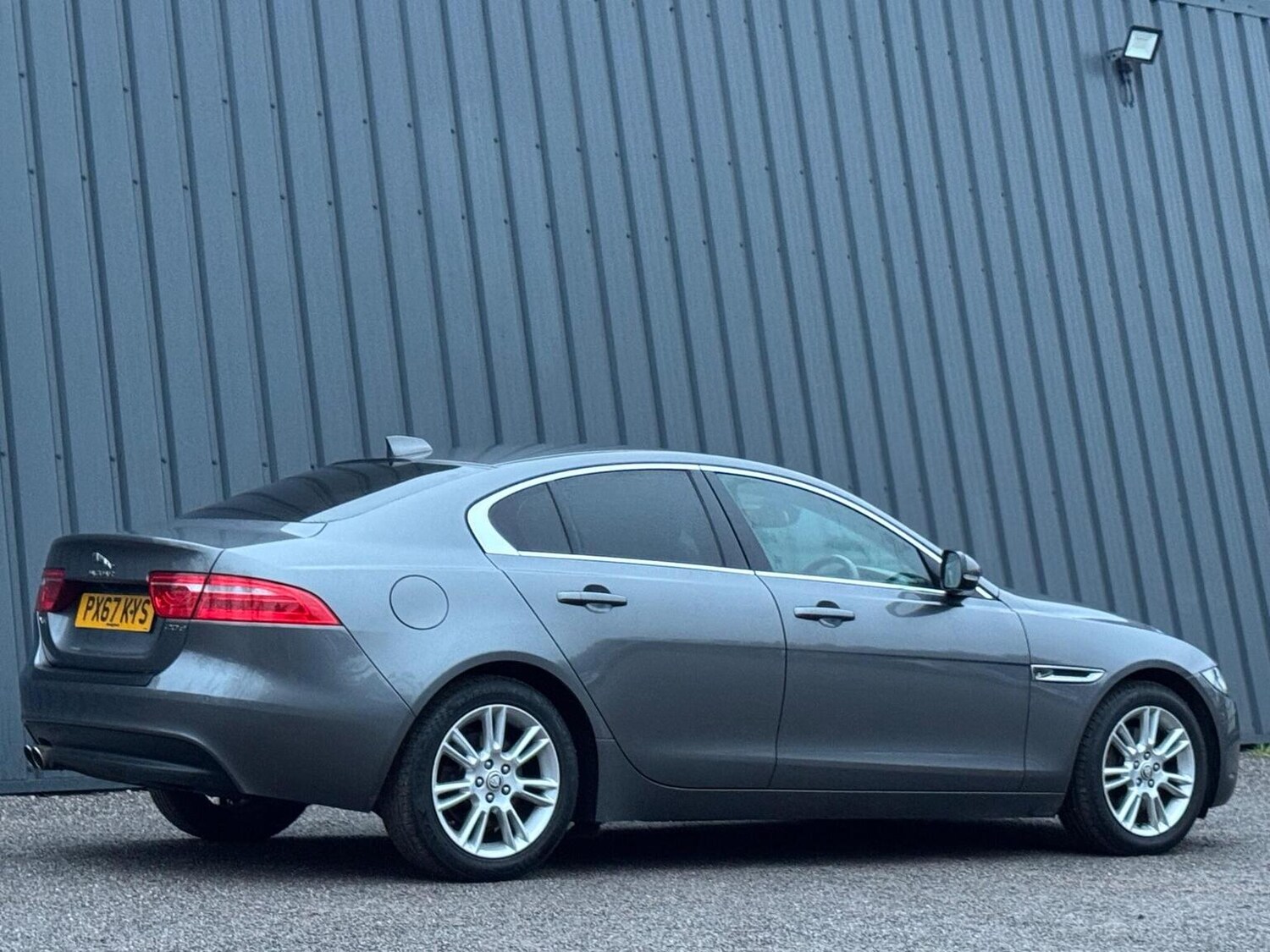 Used Jaguar XE 2017 for sale - 77207138: Photo 21