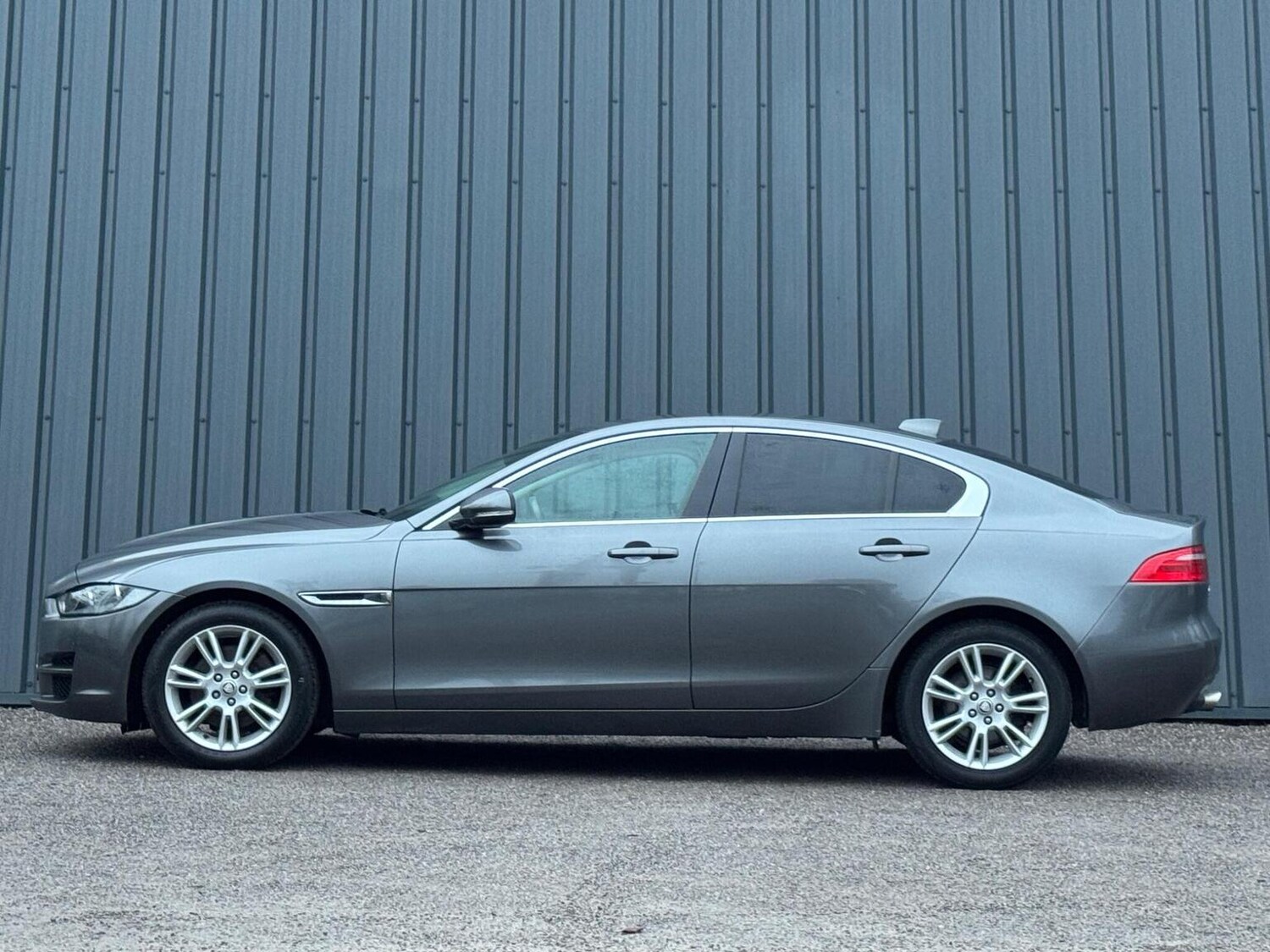 Used Jaguar XE 2017 for sale - 77207138: Photo 22