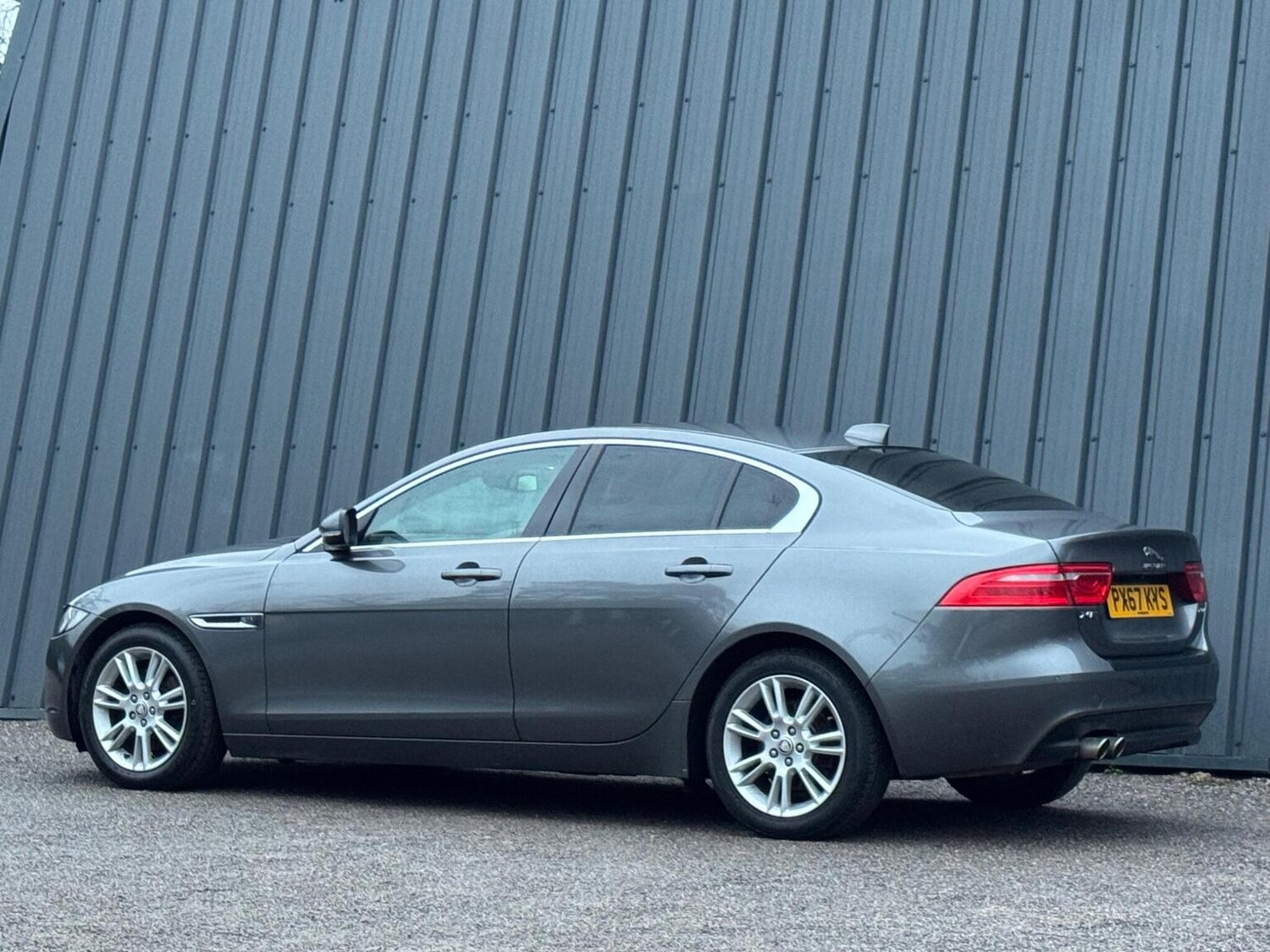 Used Jaguar XE 2017 for sale - 77207138: Photo 23