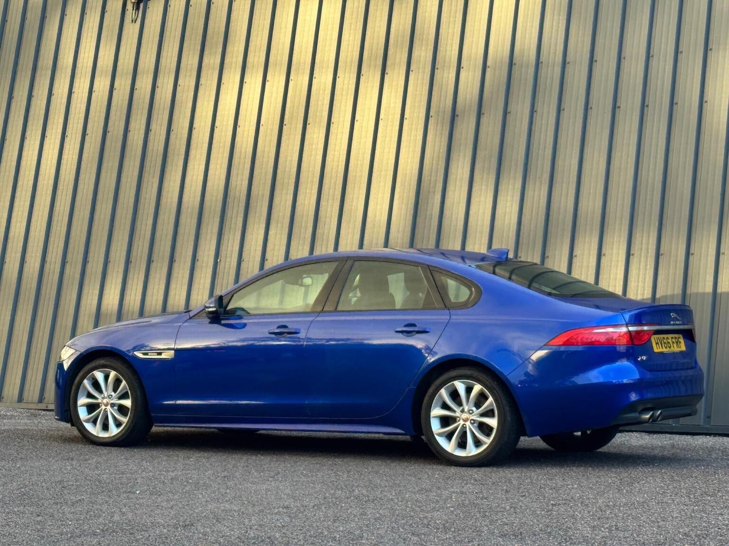 Used Jaguar XF 2016 for sale - 77213378: Photo 11