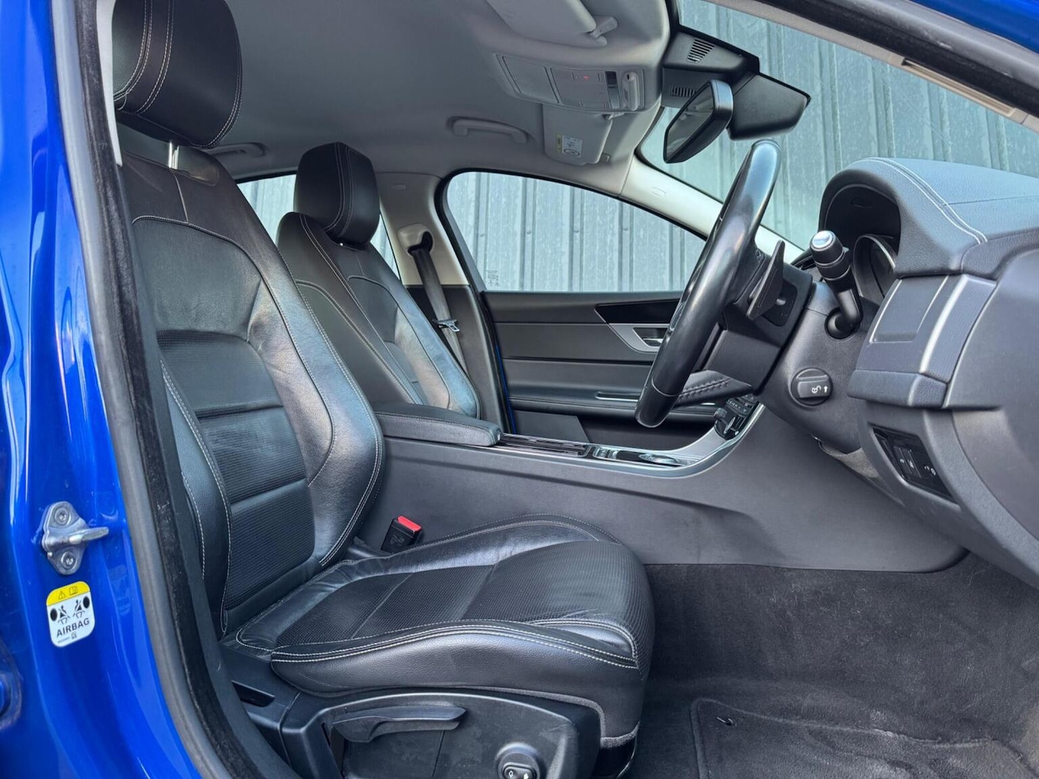 Used Jaguar XF 2016 for sale - 77213378: Photo 2