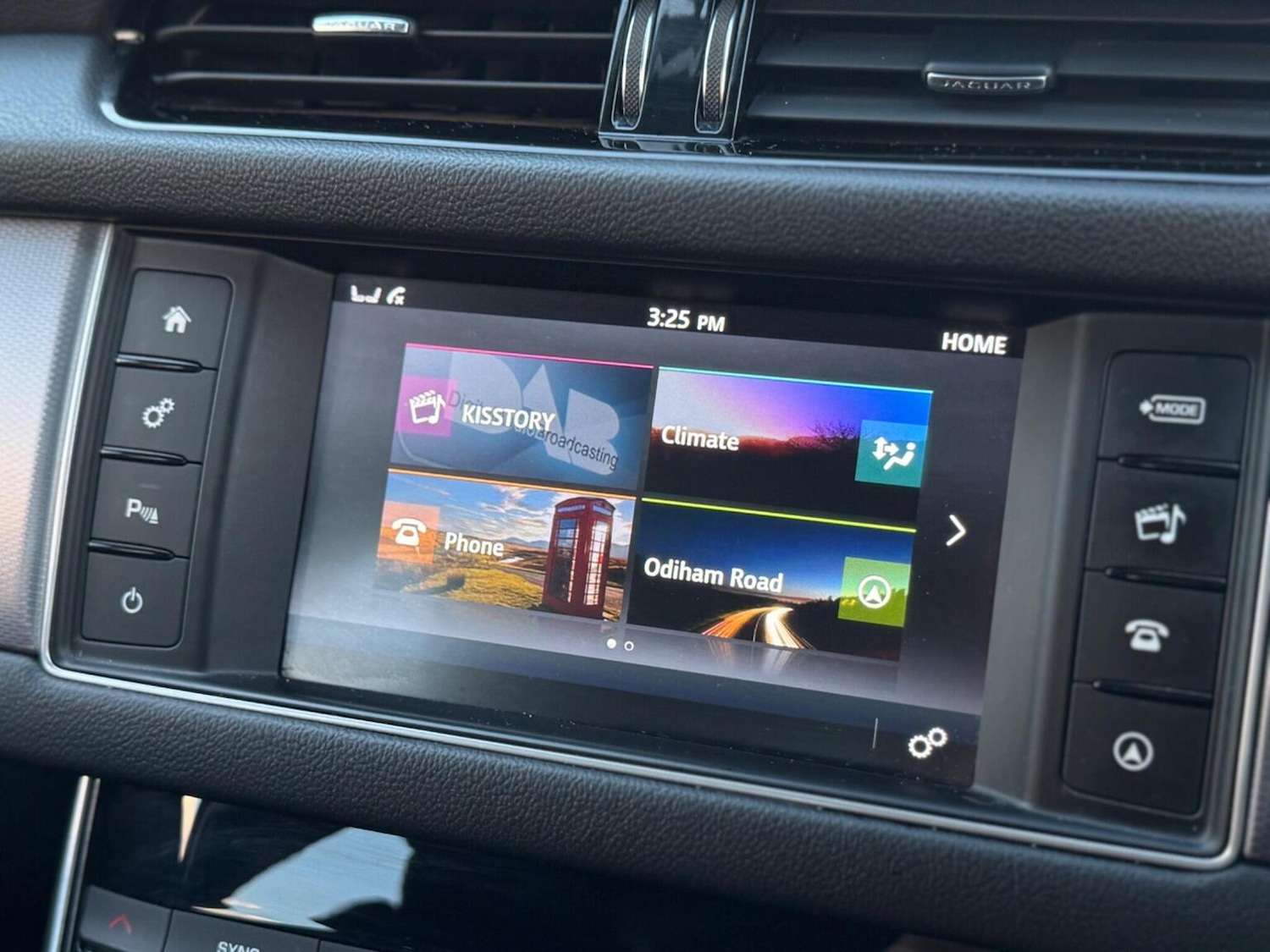 Used Jaguar XF 2016 for sale - 77213378: Photo 26