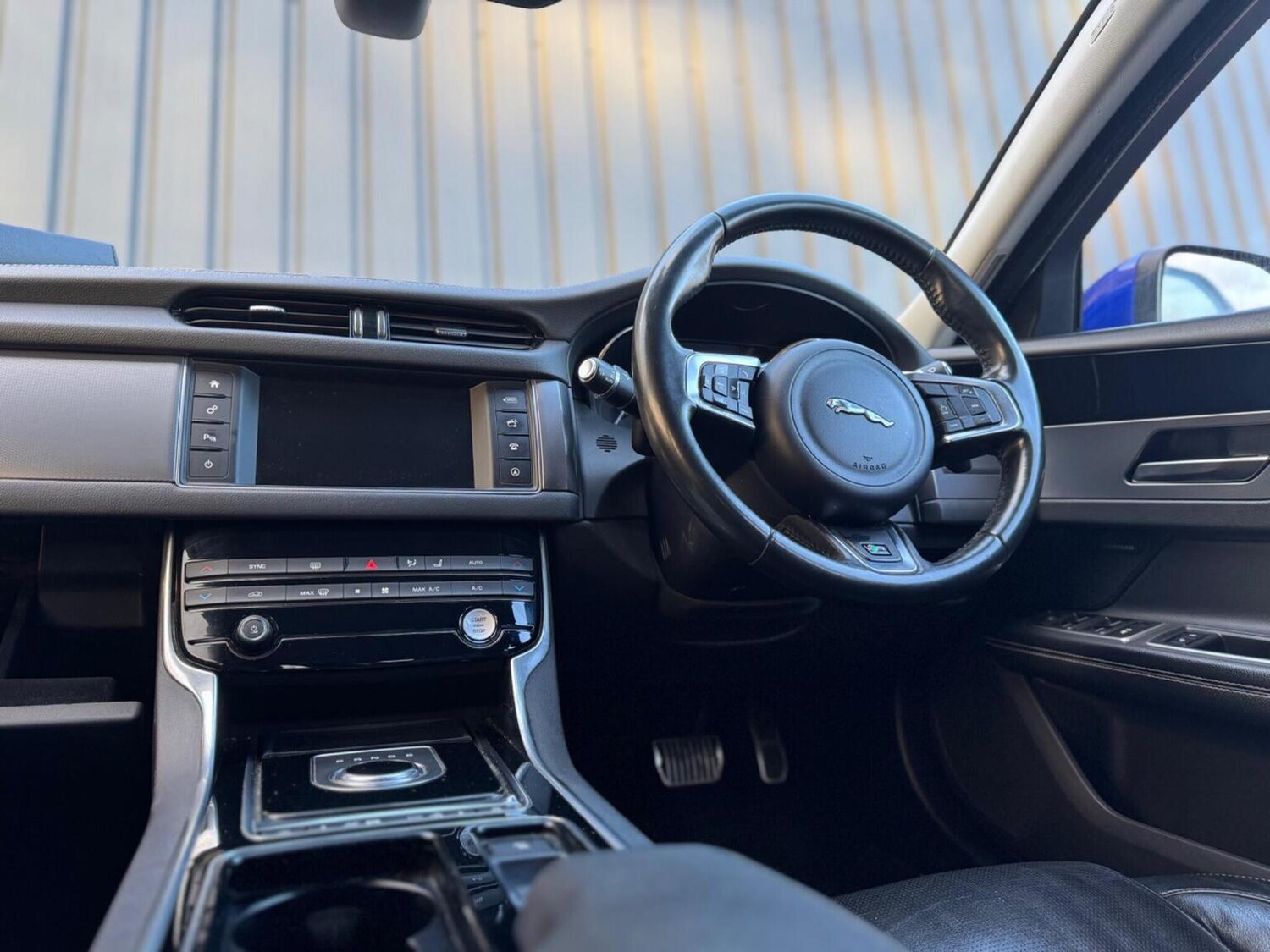 Used Jaguar XF 2016 for sale - 77213378: Photo 39