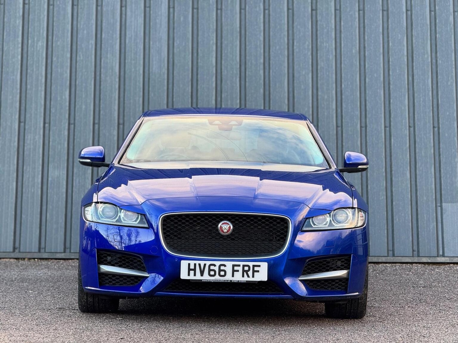 Used Jaguar XF 2016 for sale - 77213378: Photo 4