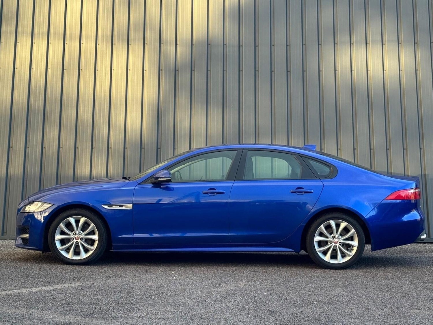 Used Jaguar XF 2016 for sale - 77213378: Photo 7