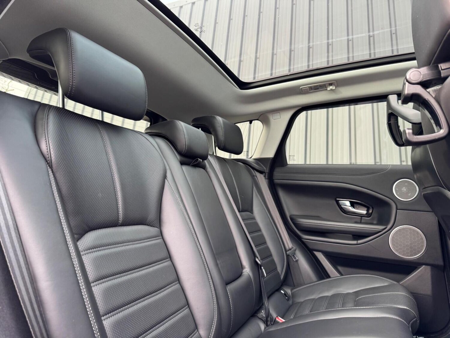 Used Land Rover Range Rover Evoque 2016 for sale - 77590058: Photo 32