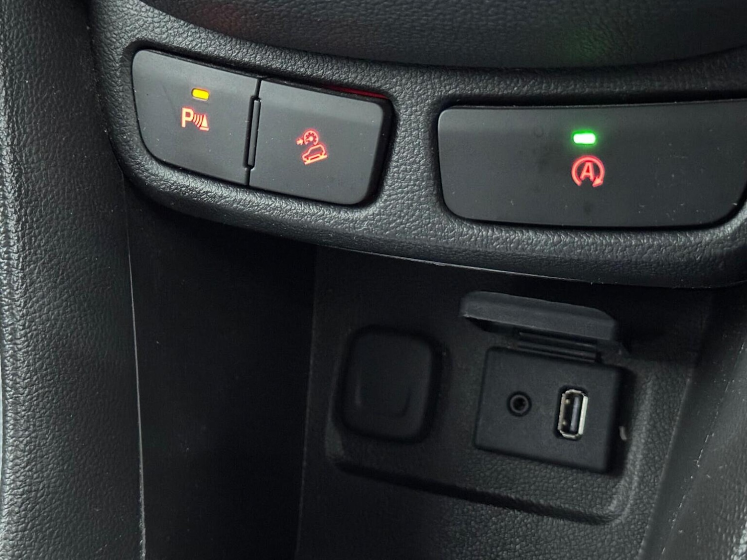 Used Vauxhall Mokka 2016 for sale - 77643799: Photo 31