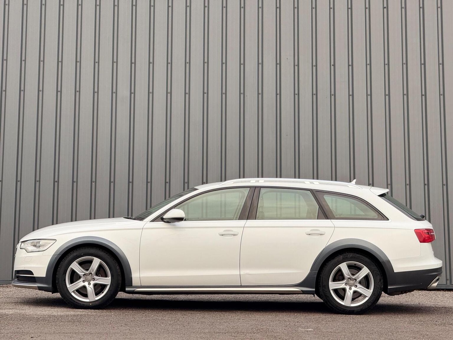 Used Audi A6 Allroad 2013 for sale - 77370667: Photo 8