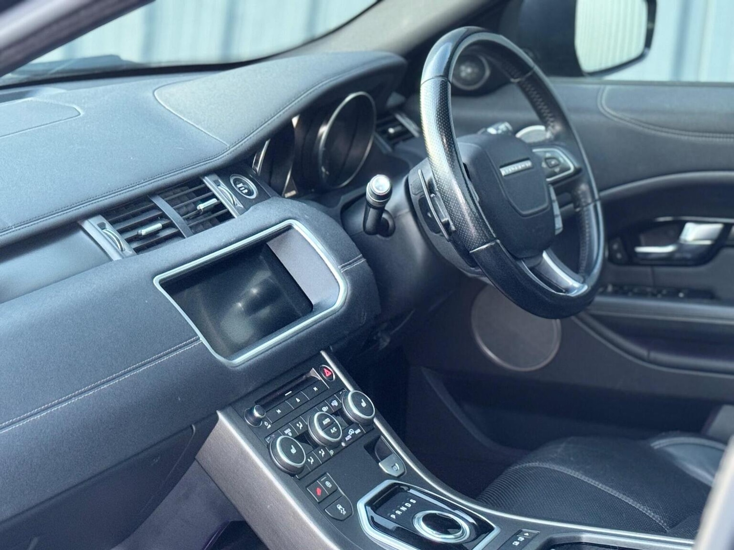 Used Land Rover Range Rover Evoque 2017 for sale - 77977086: Photo 16