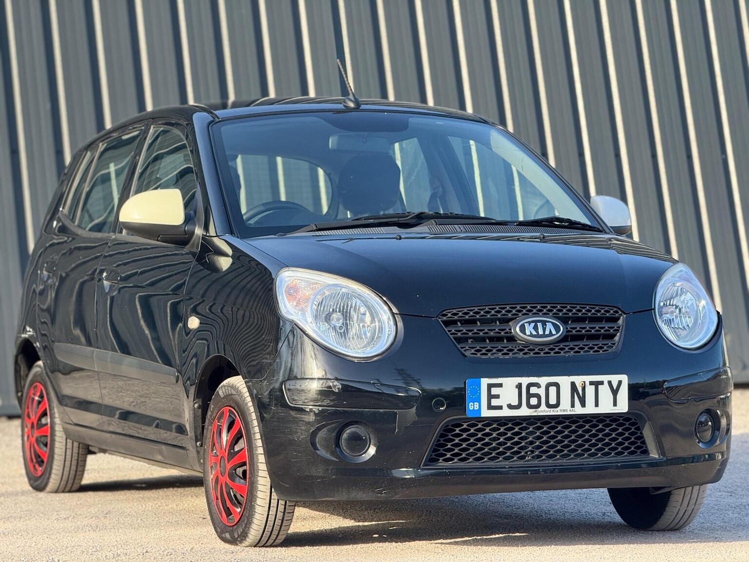 Used Kia Picanto 2010 for sale - 78182827: Photo 5