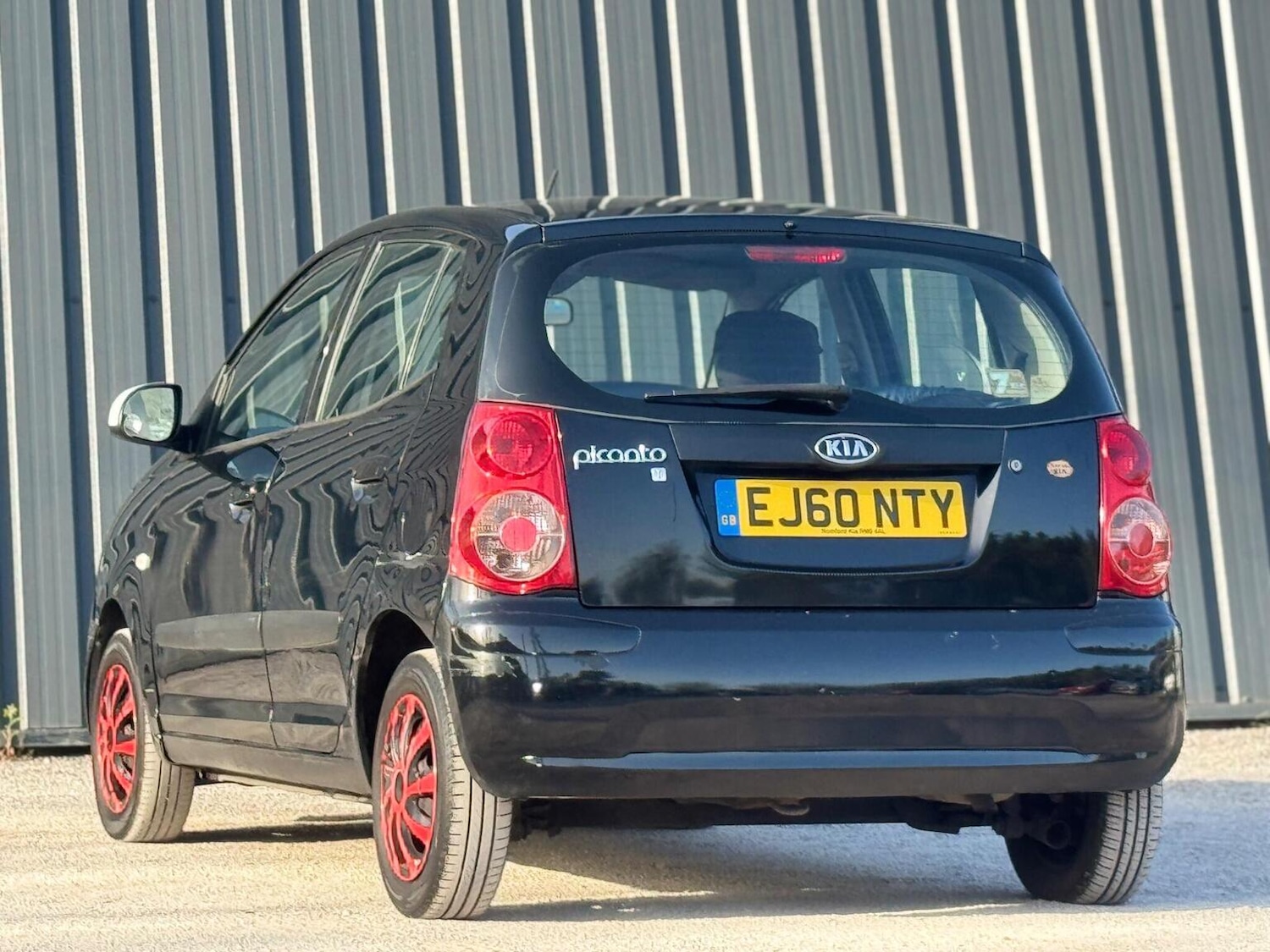 Used Kia Picanto 2010 for sale - 78182827: Photo 8