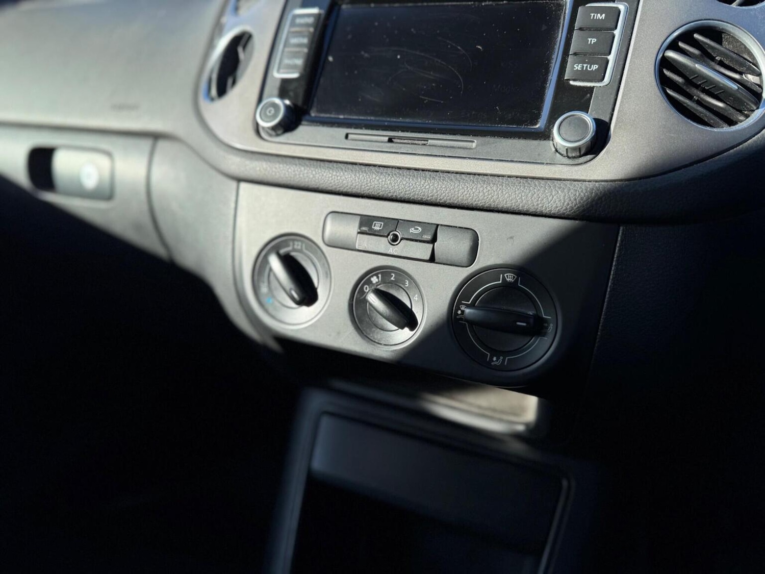 Used Volkswagen Tiguan 2008 for sale - 77638634: Photo 37