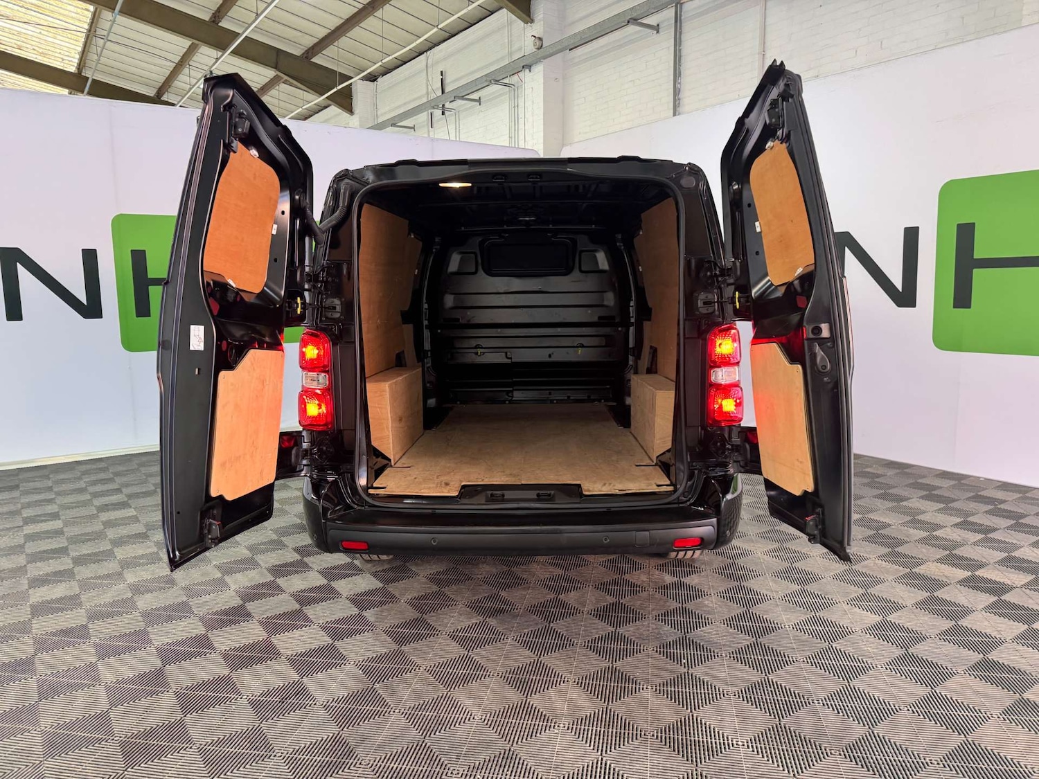 Used Vauxhall Vivaro 2025 for sale - 77662746: Photo 30