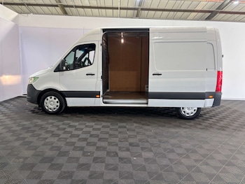 Used Mercedes-Benz Sprinter 2023 for sale - 75827373: Photo