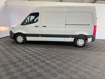 Used Mercedes-Benz Sprinter 2023 for sale - 75827373: Photo