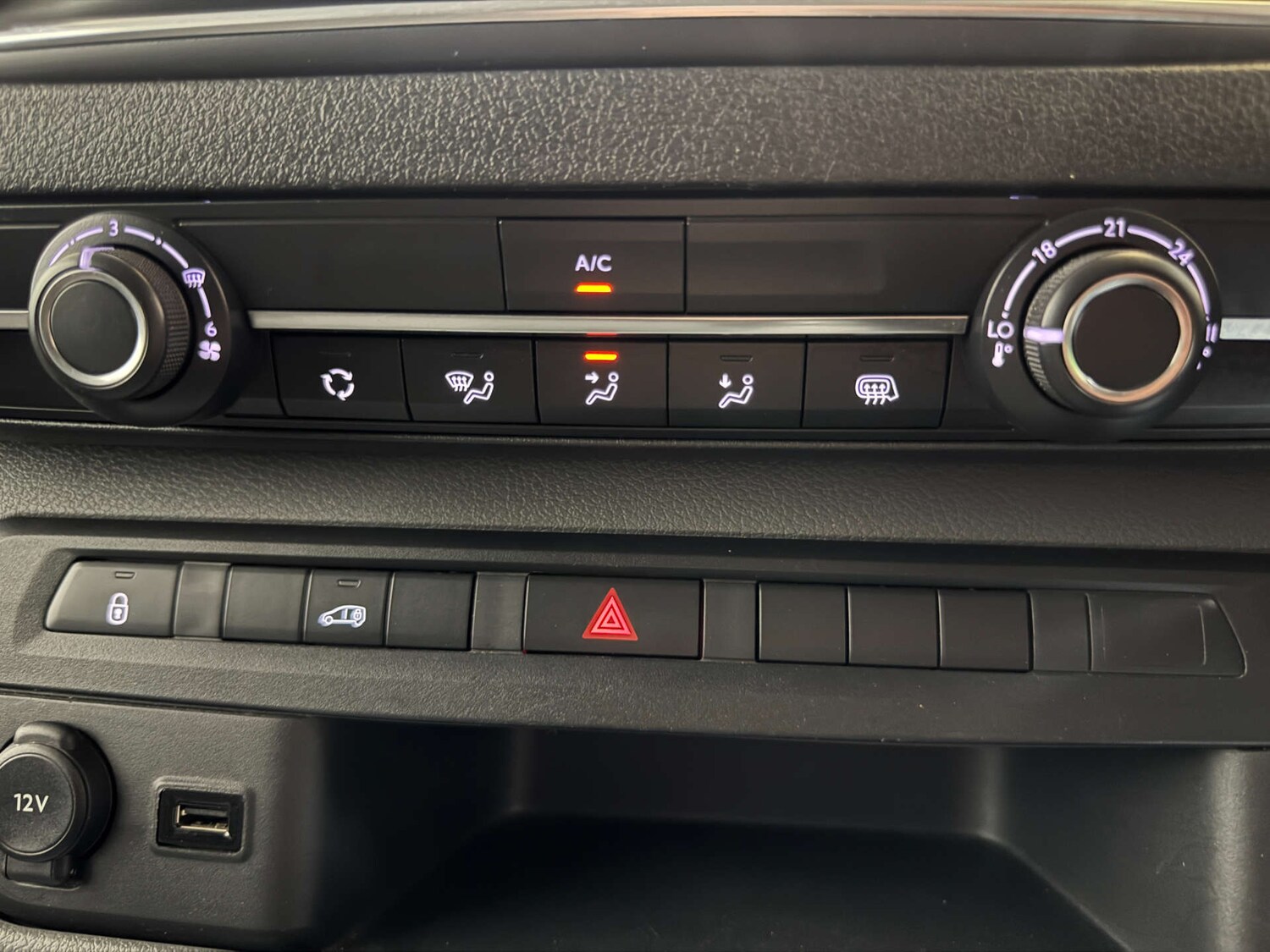 Used Peugeot Expert 2022 for sale - 75639978: Photo 21