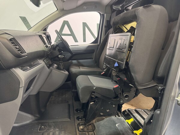 Used Peugeot Expert 2022 for sale - 75639978: Photo 29