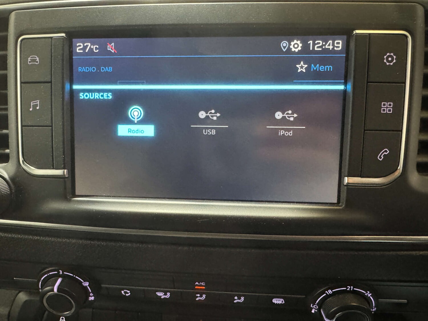 Used Peugeot Expert 2022 for sale - 75639978: Photo 37