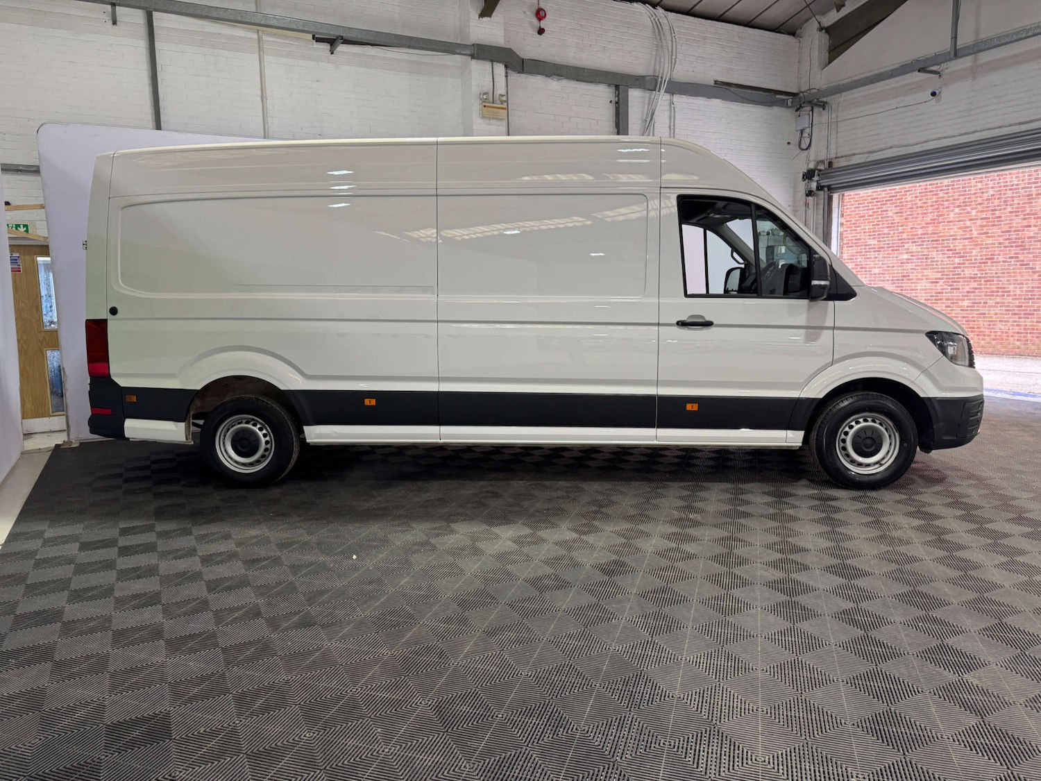 Used Volkswagen Crafter 2023 for sale - 77845598: Photo 7