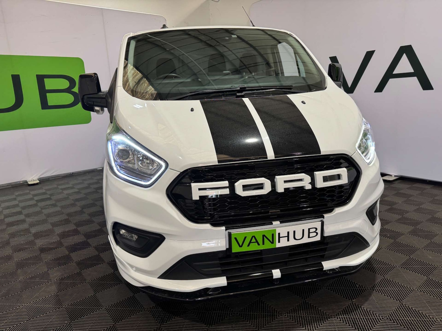 Used Ford Transit Custom 2023 for sale - 76601968: Photo 2