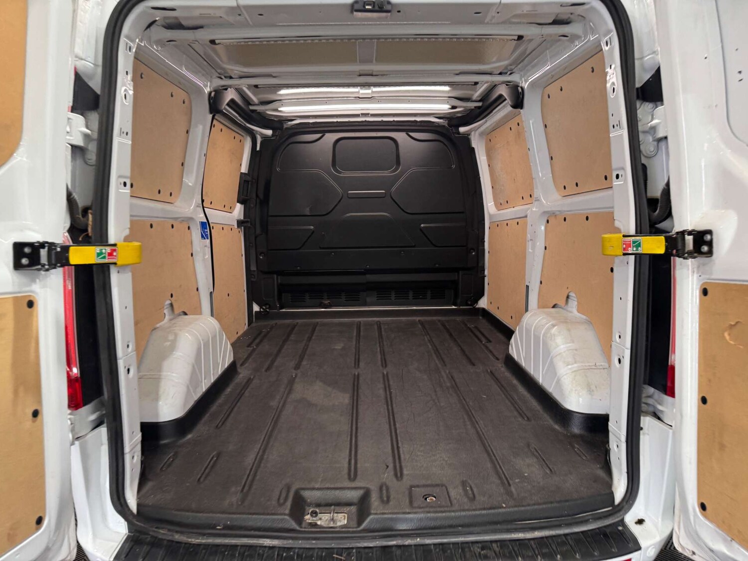 Used Ford Transit Custom 2023 for sale - 76601968: Photo 25