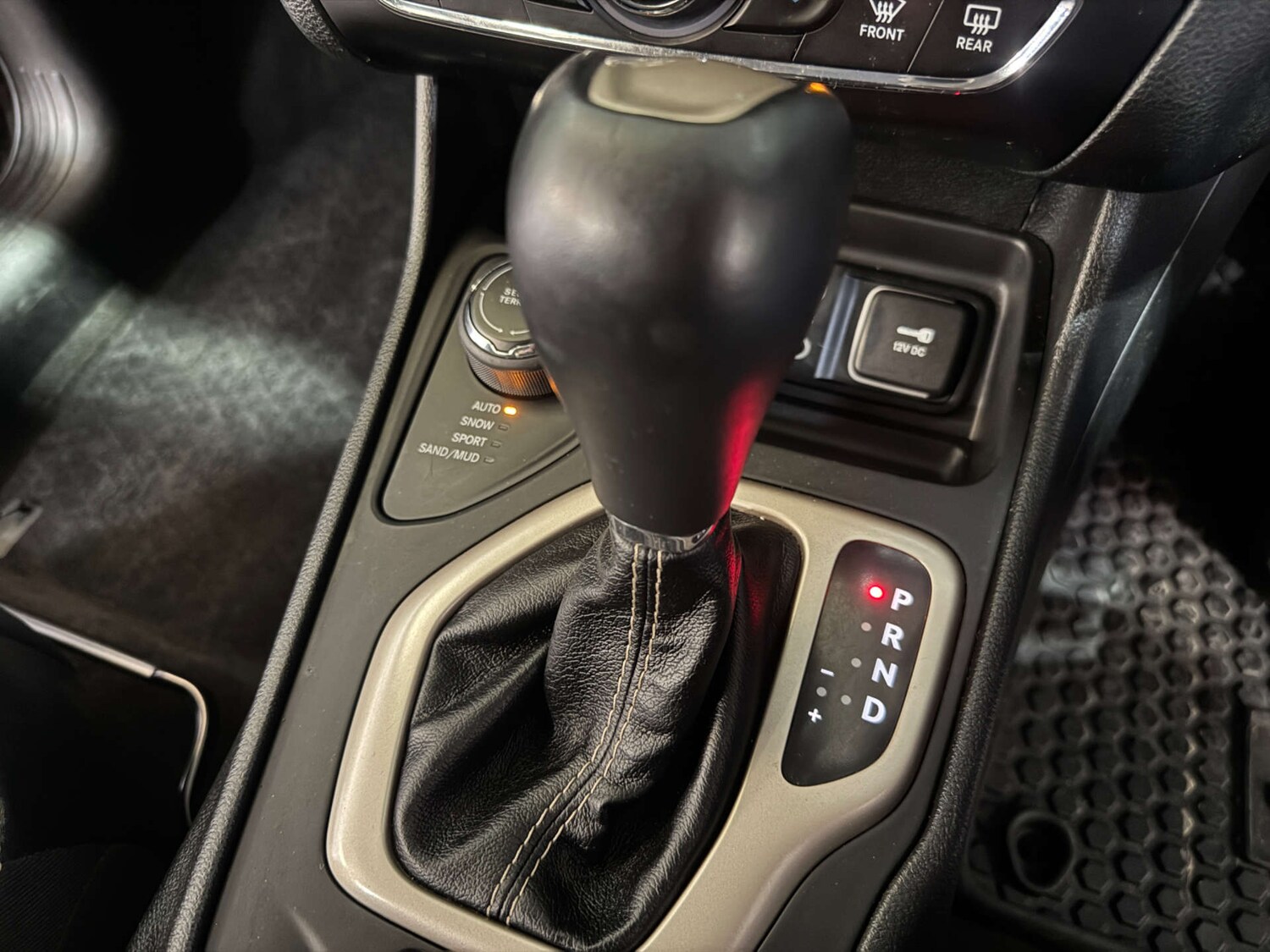 Used Jeep Cherokee 2015 for sale - 77950429: Photo 12