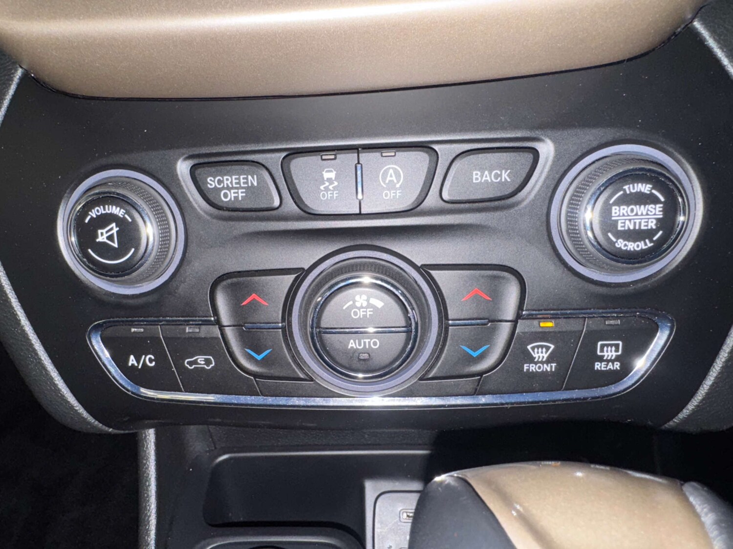 Used Jeep Cherokee 2015 for sale - 77950429: Photo 13