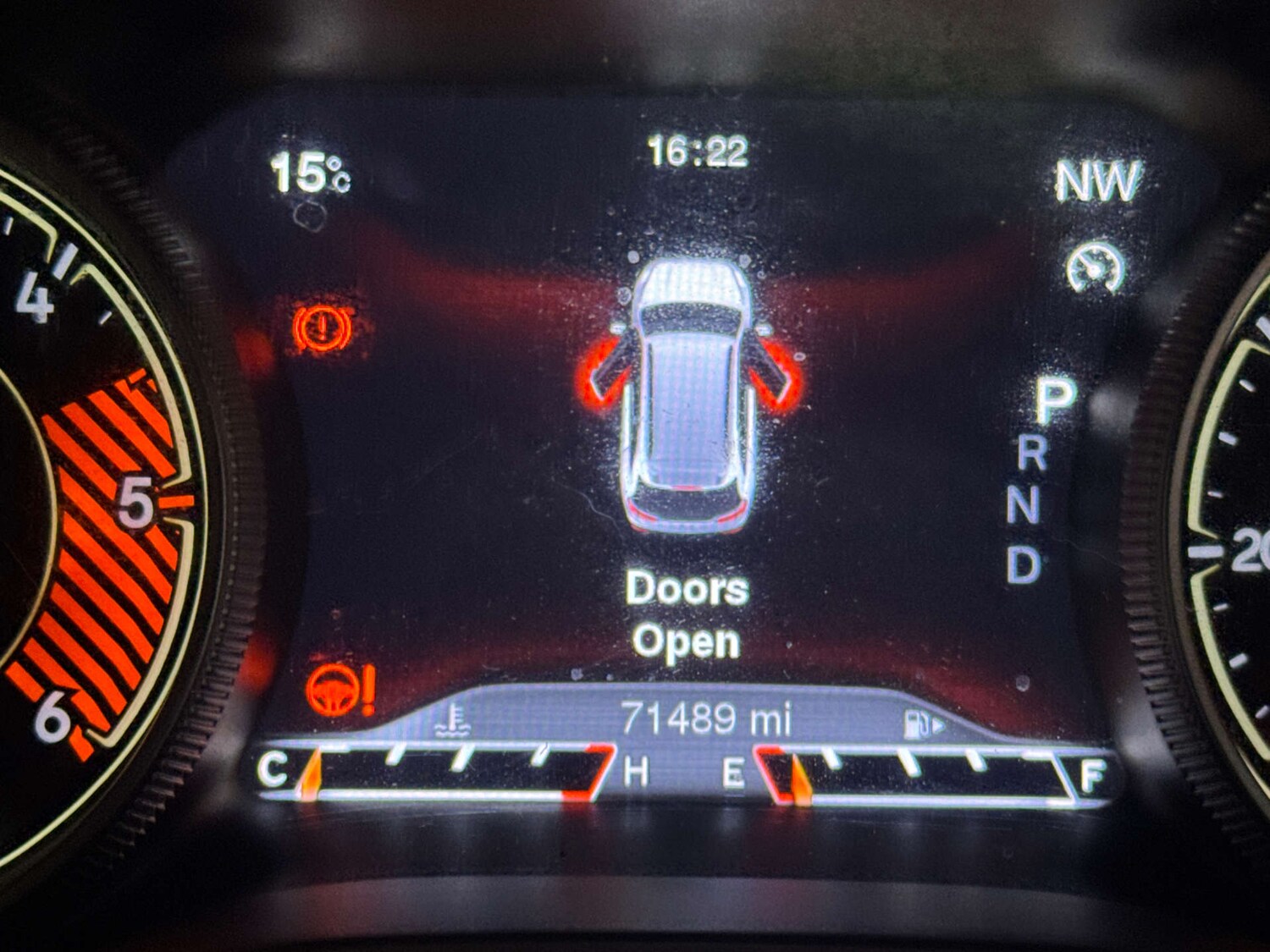 Used Jeep Cherokee 2015 for sale - 77950429: Photo 33