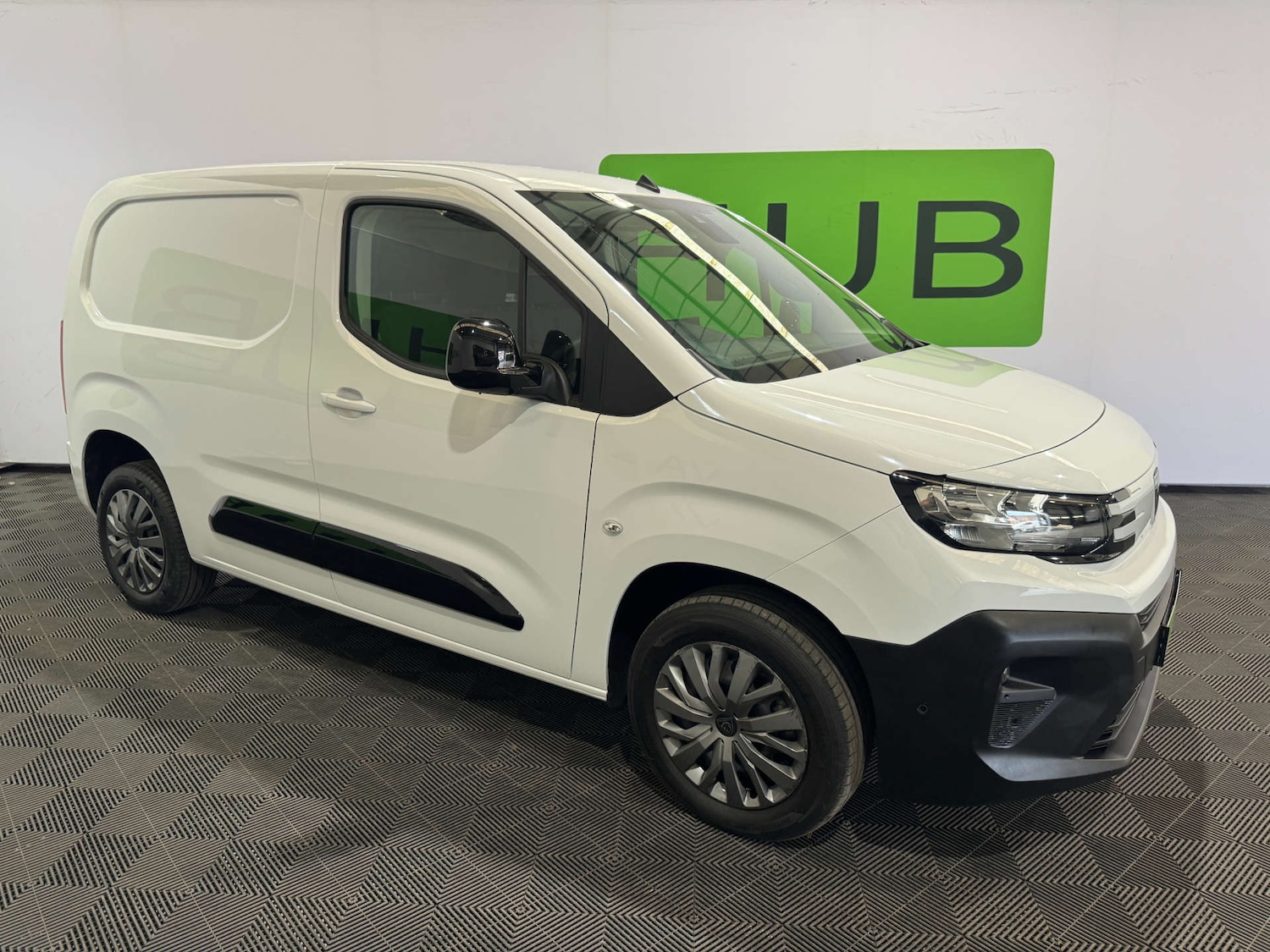 Used Peugeot Partner 2024 for sale - 76601667: Photo 1