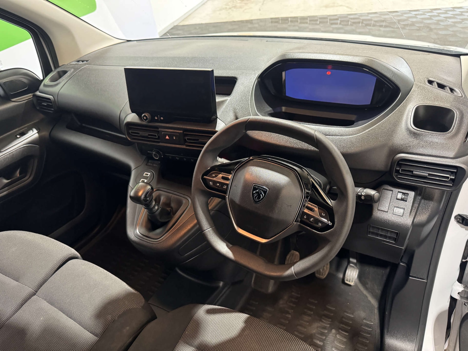 Used Peugeot Partner 2024 for sale - 76601667: Photo 23