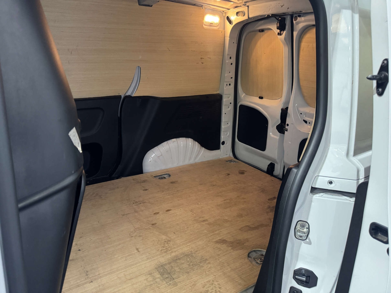 Used Peugeot Partner 2024 for sale - 76601667: Photo 34