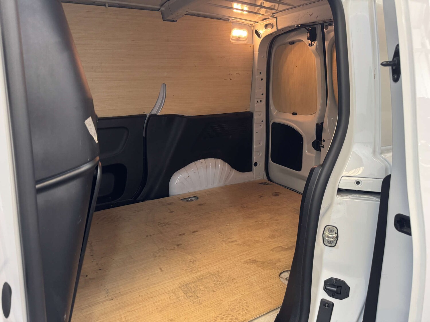 Used Peugeot Partner 2024 for sale - 76601667: Photo 37