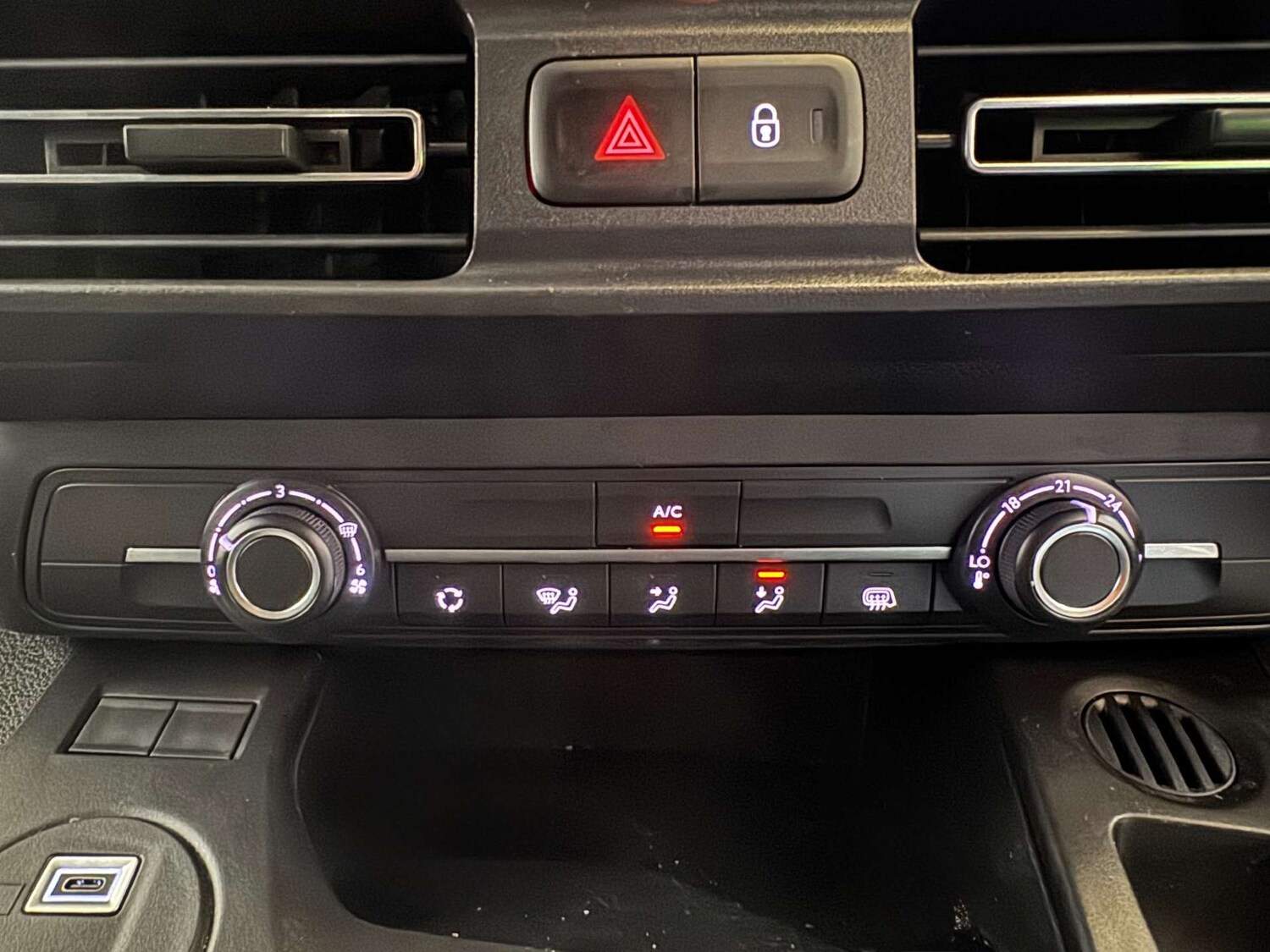 Used Vauxhall Combo 2024 for sale - 76601811: Photo 48