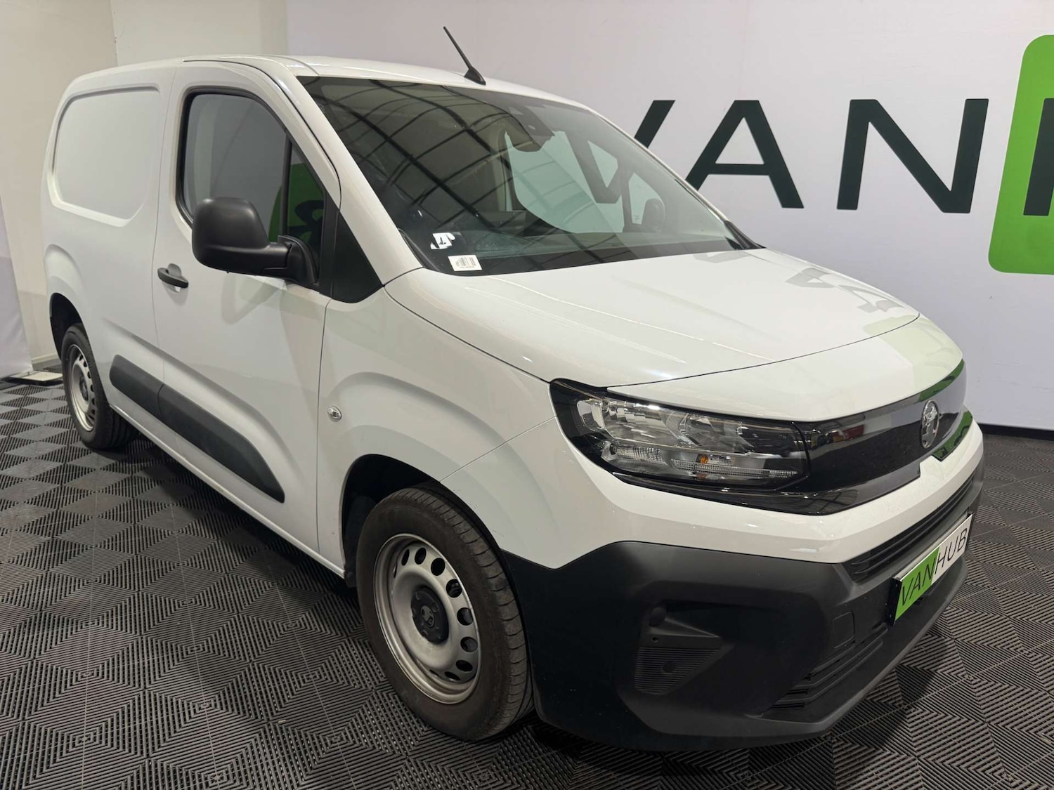 Used Vauxhall Combo 2024 for sale - 76601811: Photo 64