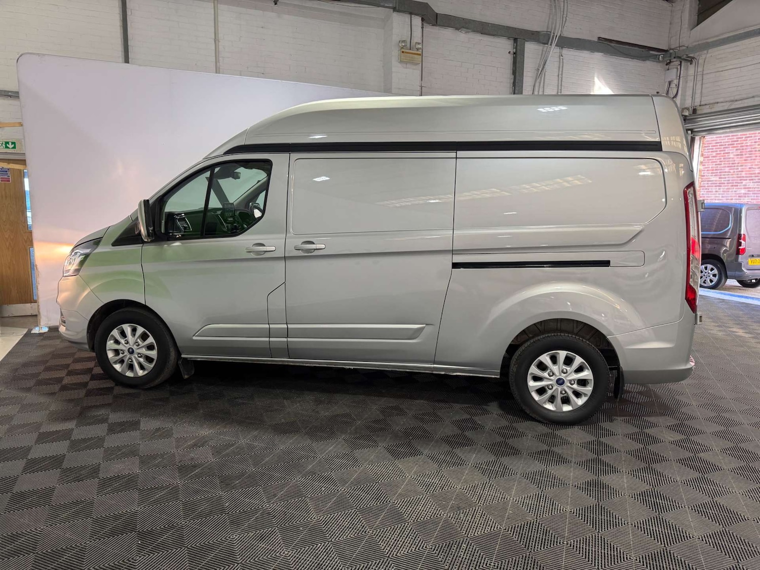 Used Ford Transit Custom 2023 for sale - 77022528: Photo 3