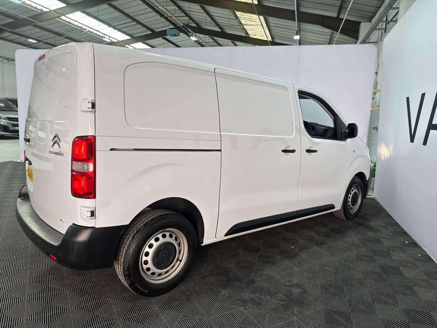 Used Citroen Dispatch 2023 for sale - 78068248: Photo 11