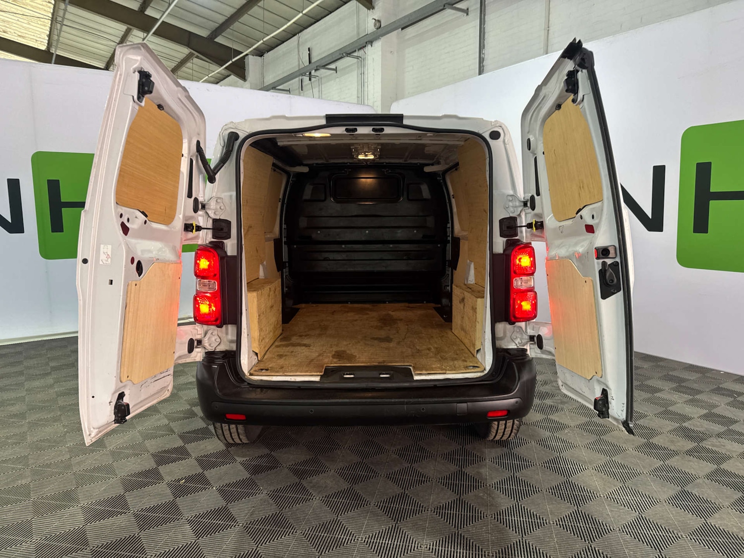 Used Citroen Dispatch 2023 for sale - 78068248: Photo 3