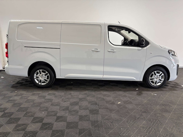 Used Vauxhall Vivaro 2022 for sale - 74537699: Photo 5