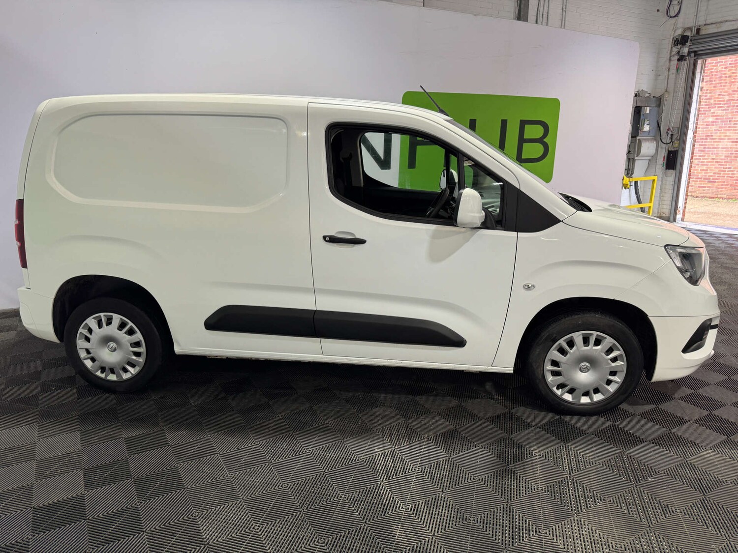 Used Vauxhall Combo 2021 for sale - 76320841: Photo 8