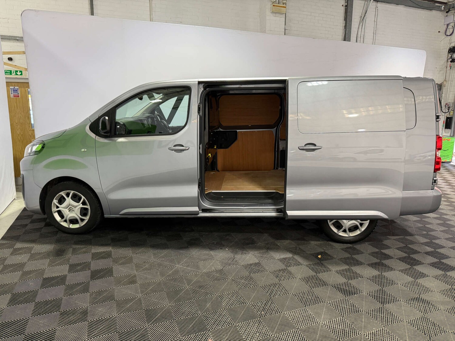 Used Citroen Dispatch 2023 for sale - 76490999: Photo 61