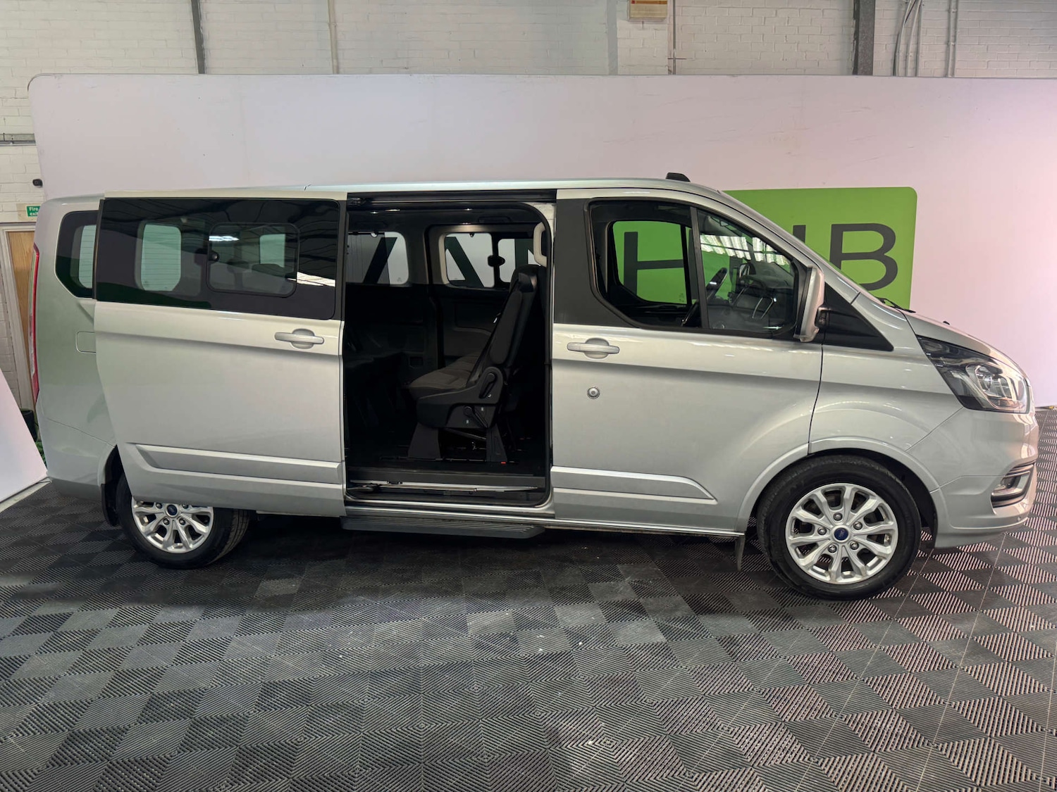 Used Ford Tourneo Custom 2022 for sale - 76115773: Photo 8