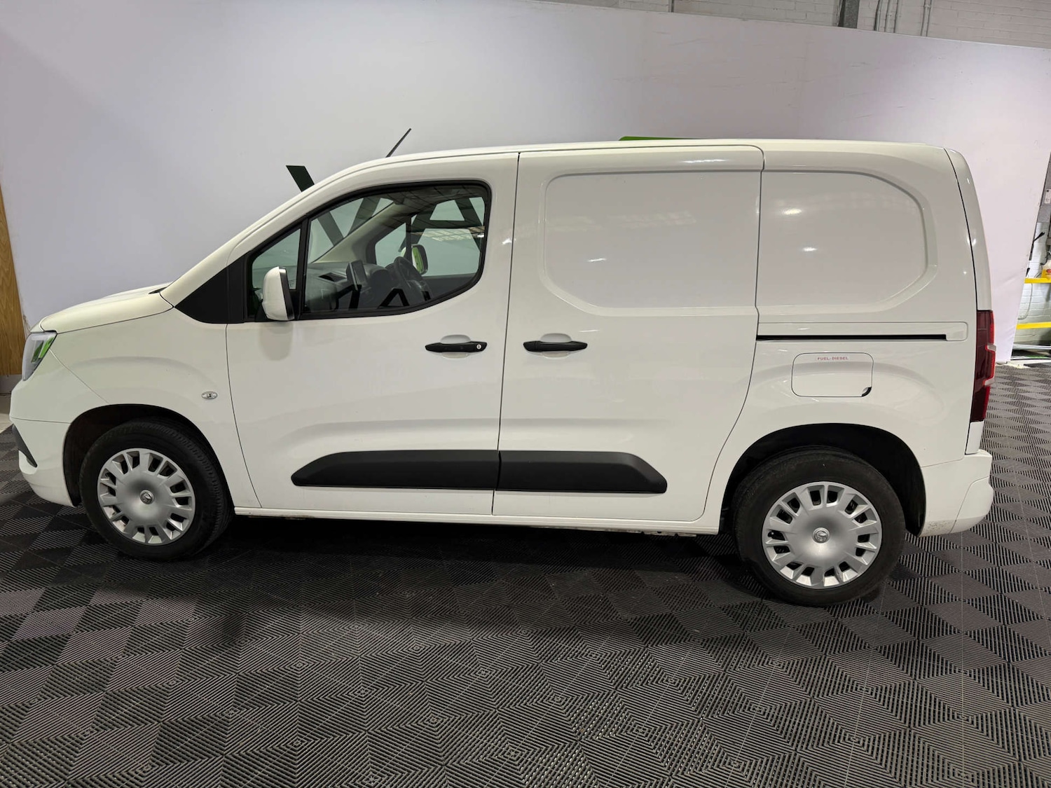 Used Vauxhall Combo 2021 for sale - 76863451: Photo 3