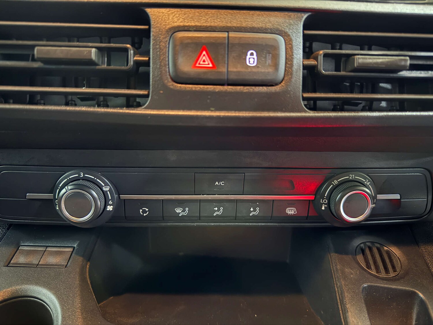 Used Vauxhall Combo 2021 for sale - 76863451: Photo 34