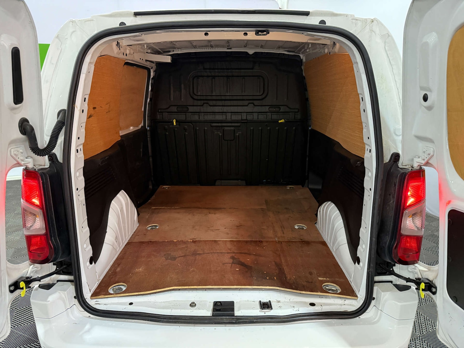 Used Vauxhall Combo 2021 for sale - 76863451: Photo 4