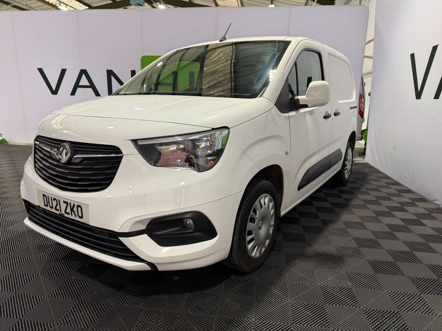 Used Vauxhall Combo 2021 for sale - 76863451: Photo 6