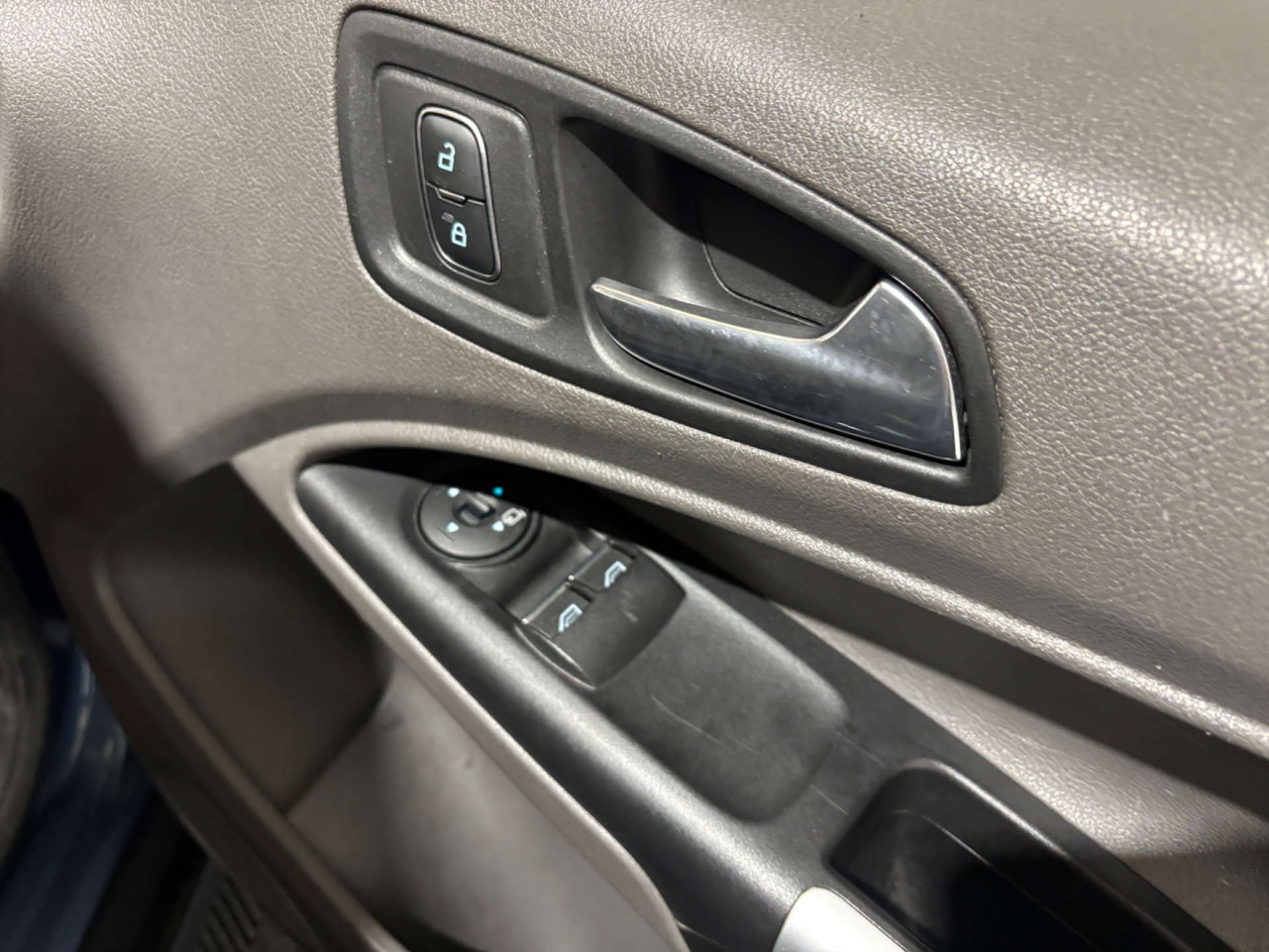 Used Ford Transit Connect 2022 for sale - 76601441: Photo 31