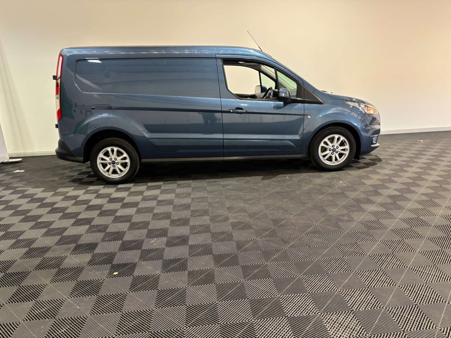 Used Ford Transit Connect 2022 for sale - 76601441: Photo 6