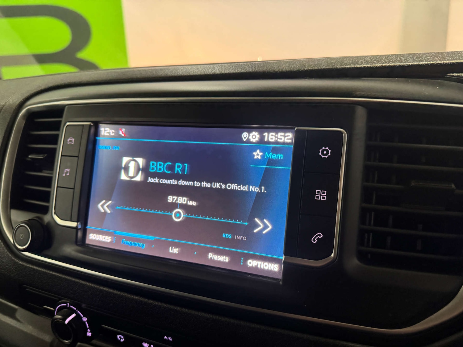 Used Peugeot Expert 2022 for sale - 77636194: Photo 23