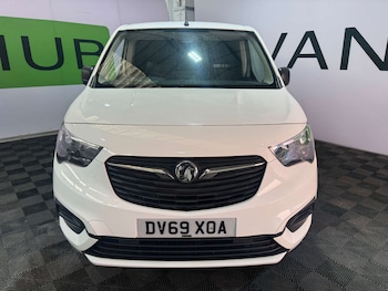 Used Vauxhall Combo 2019 for sale - 76184949: Photo 2